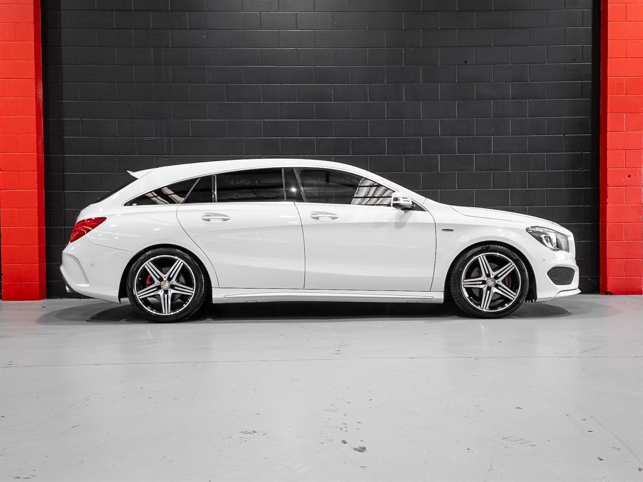 2015 Mercedes-Benz CLA 250