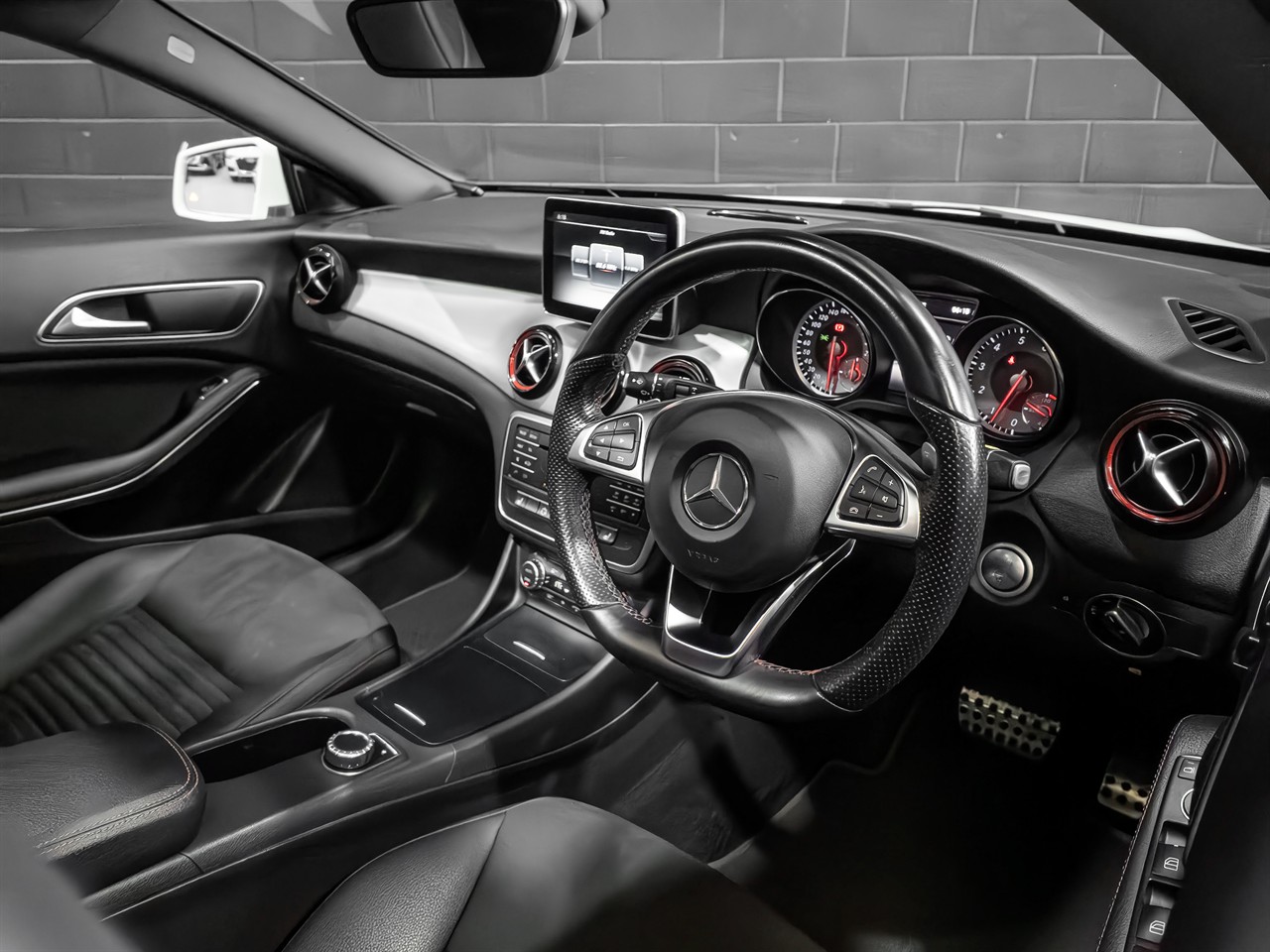 2015 Mercedes-Benz CLA 250