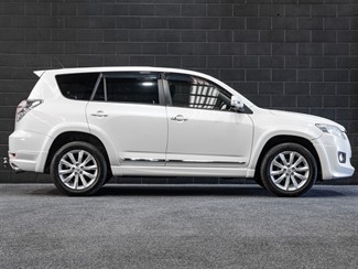2011 TOYOTA Vanguard - Thumbnail