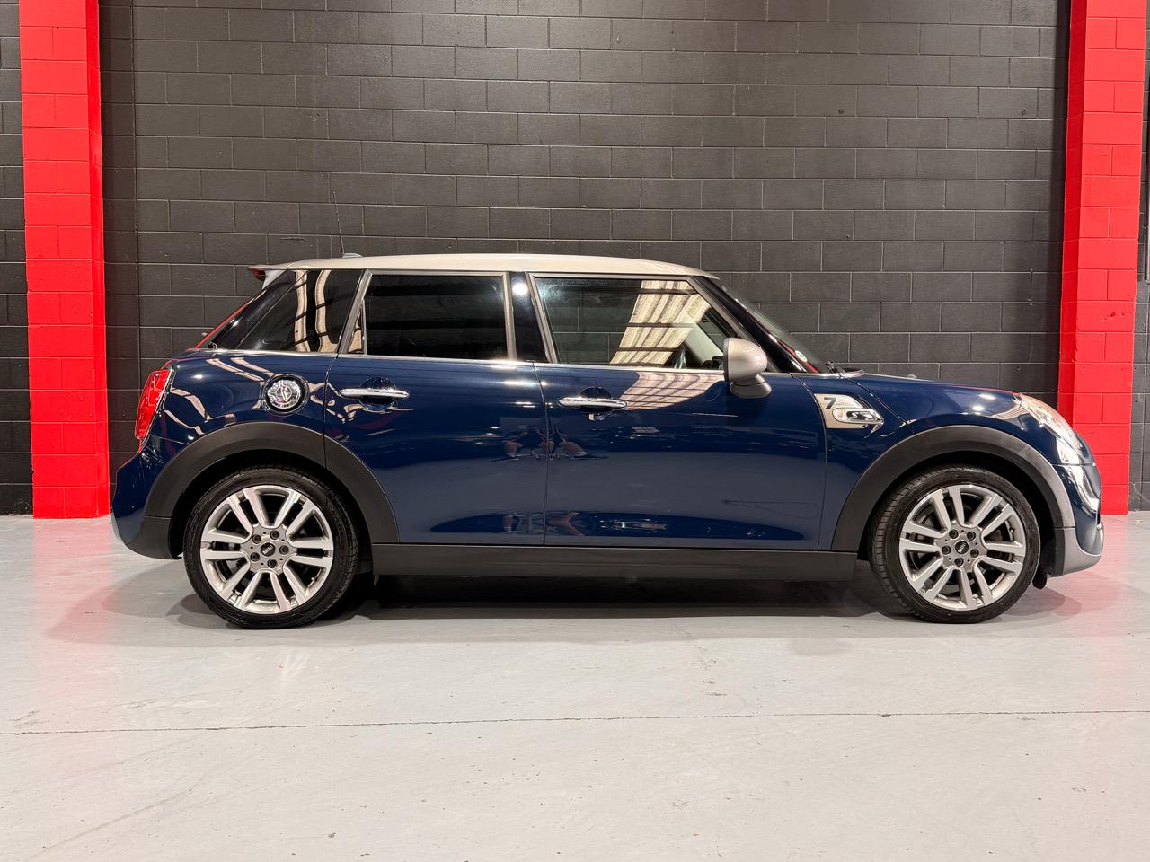 2017 Mini Cooper