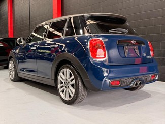 2017 Mini Cooper - Thumbnail