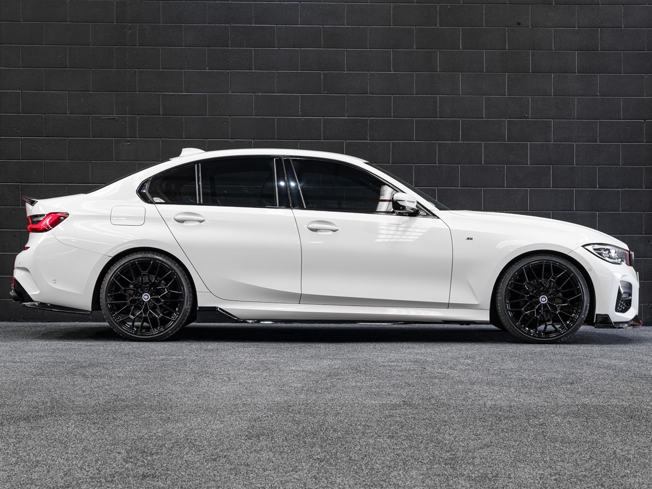2020 BMW 320I