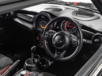 2017 Mini Cooper - Thumbnail