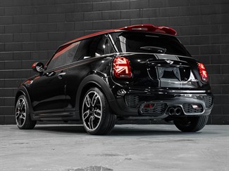 2017 Mini Cooper - Thumbnail