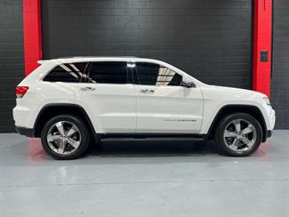 2016 Jeep Grand Cherokee - Thumbnail