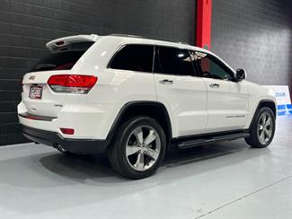 2016 Jeep Grand Cherokee - Thumbnail
