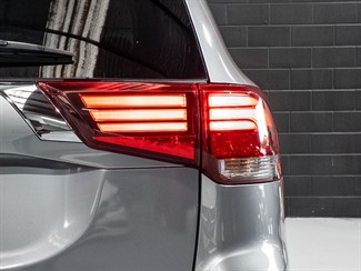 2018 Mitsubishi Outlander - Thumbnail