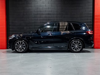 2021 BMW X5 - Thumbnail
