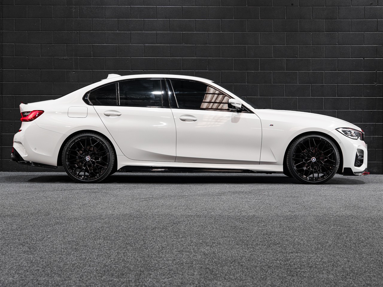 2021 BMW 320I