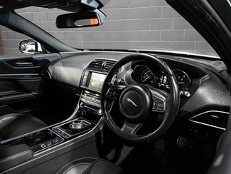 2016 Jaguar XE - Thumbnail