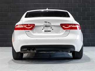 2016 Jaguar XE - Thumbnail