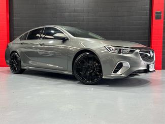 2019 Holden Commodore - Thumbnail