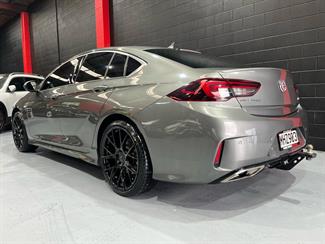 2019 Holden Commodore - Thumbnail