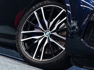 2020 BMW X5 - Thumbnail