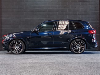 2020 BMW X5 - Thumbnail