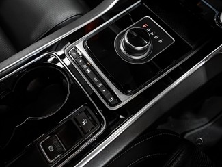 2017 Jaguar XE - Thumbnail