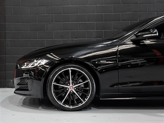 2017 Jaguar XE - Thumbnail