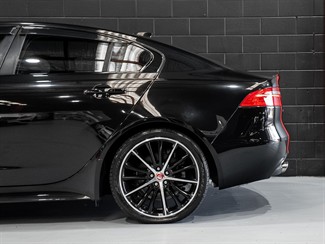 2017 Jaguar XE - Thumbnail