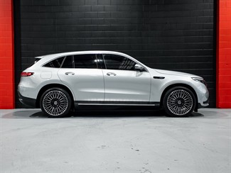 2020 Mercedes-Benz EQC - Thumbnail