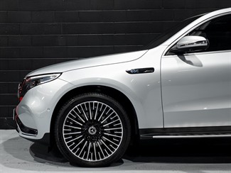 2020 Mercedes-Benz EQC - Thumbnail