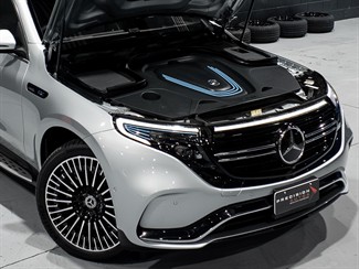 2020 Mercedes-Benz EQC - Thumbnail