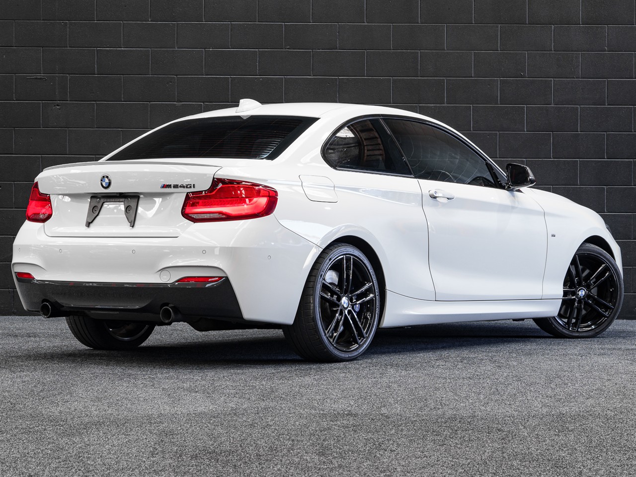 2018 BMW M240i