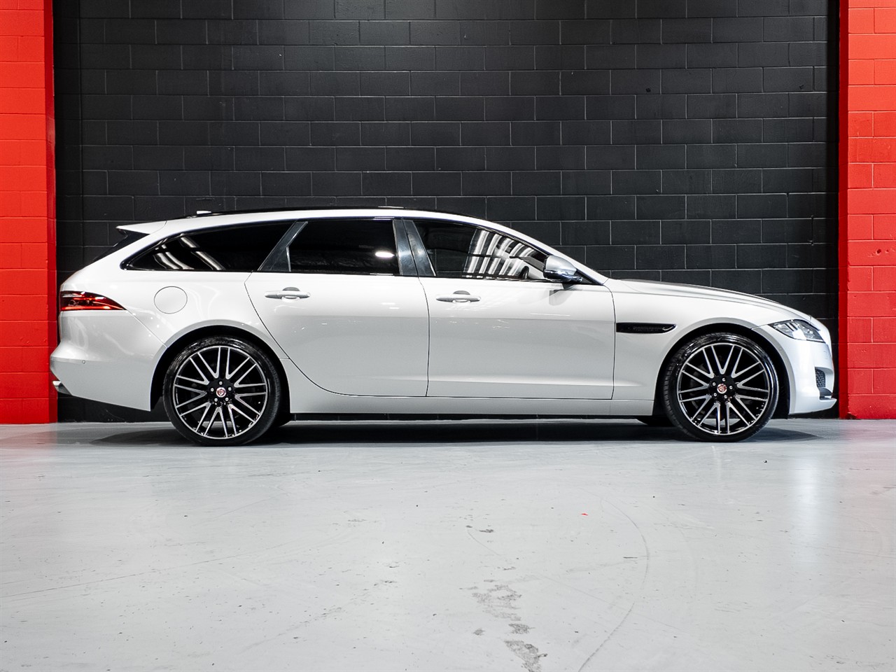 2018 Jaguar XF