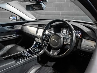 2018 Jaguar XF - Thumbnail