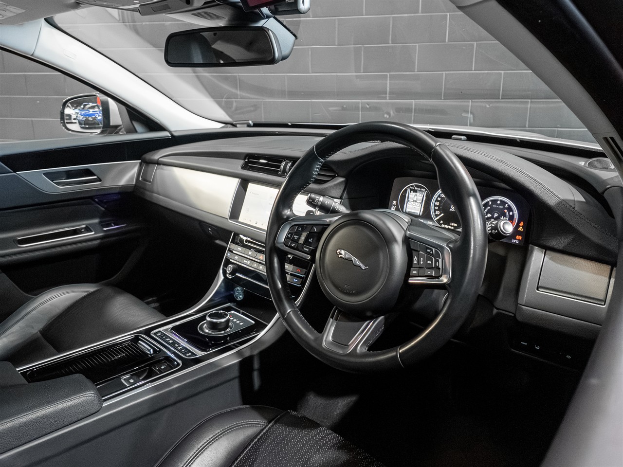 2018 Jaguar XF
