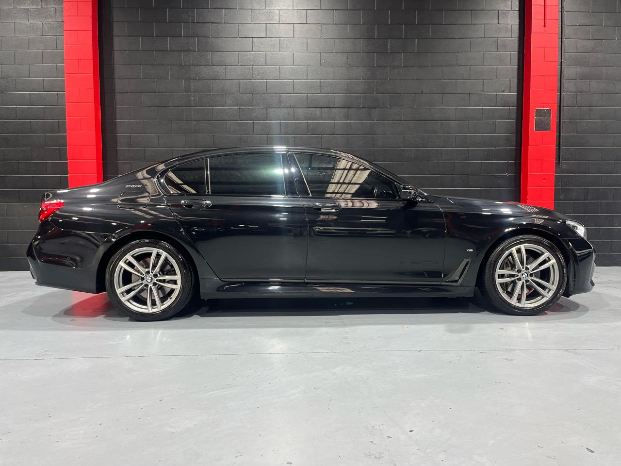 2017 BMW 740E