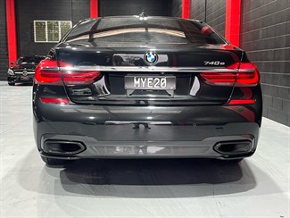 2017 BMW 740E - Thumbnail