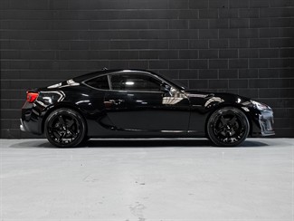 2016 Subaru Brz - Thumbnail