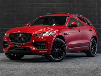 2017 Jaguar F-PACE - Thumbnail