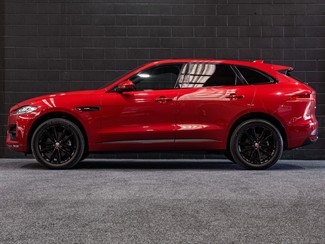 2017 Jaguar F-PACE - Thumbnail