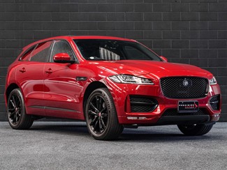 2017 Jaguar F-PACE - Thumbnail