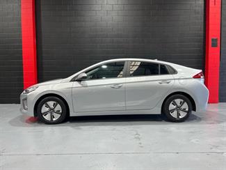 2022 hyundai Ioniq - Thumbnail