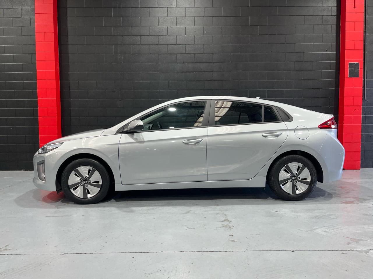 2022 hyundai Ioniq