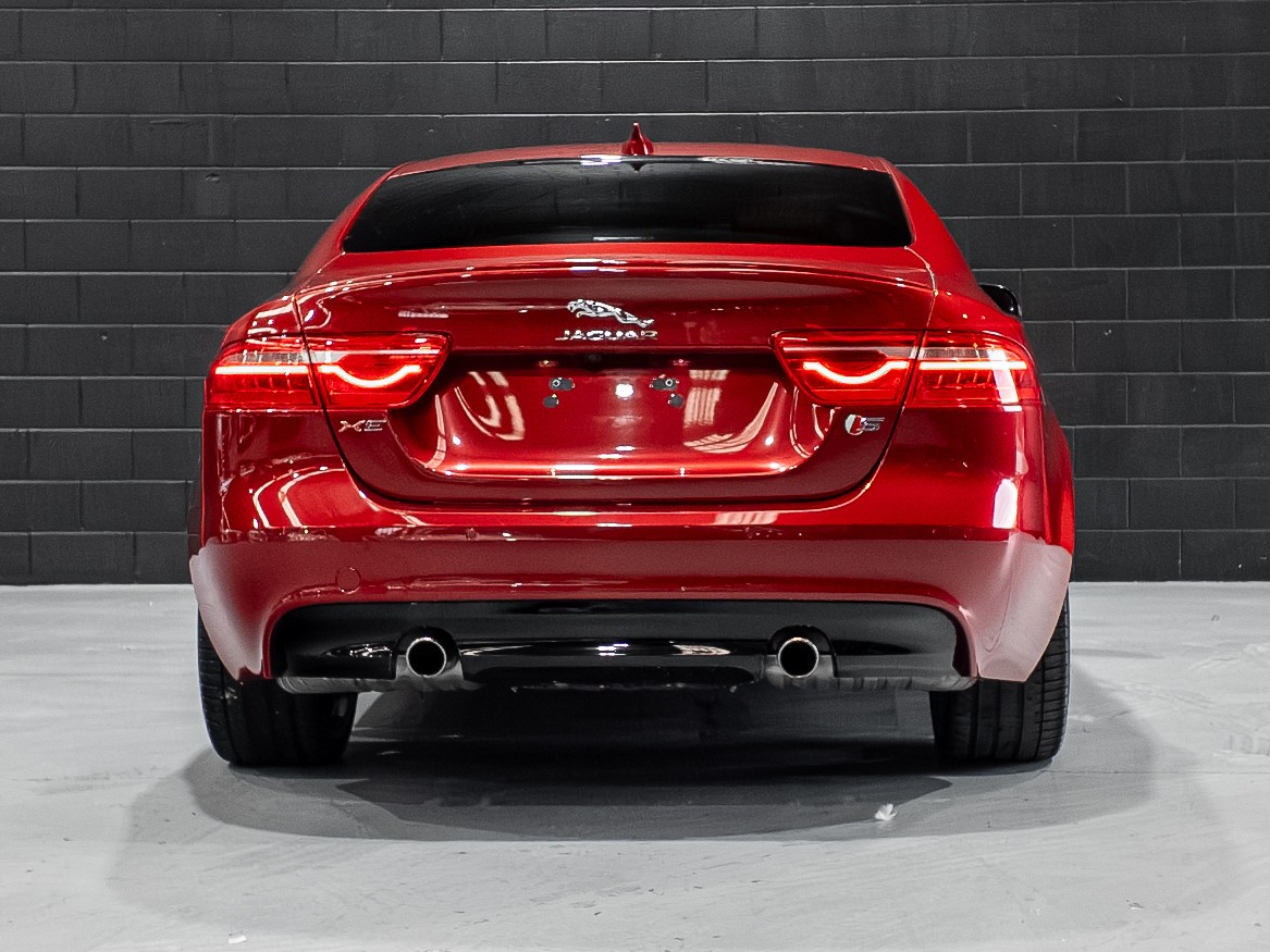 2016 Jaguar XE