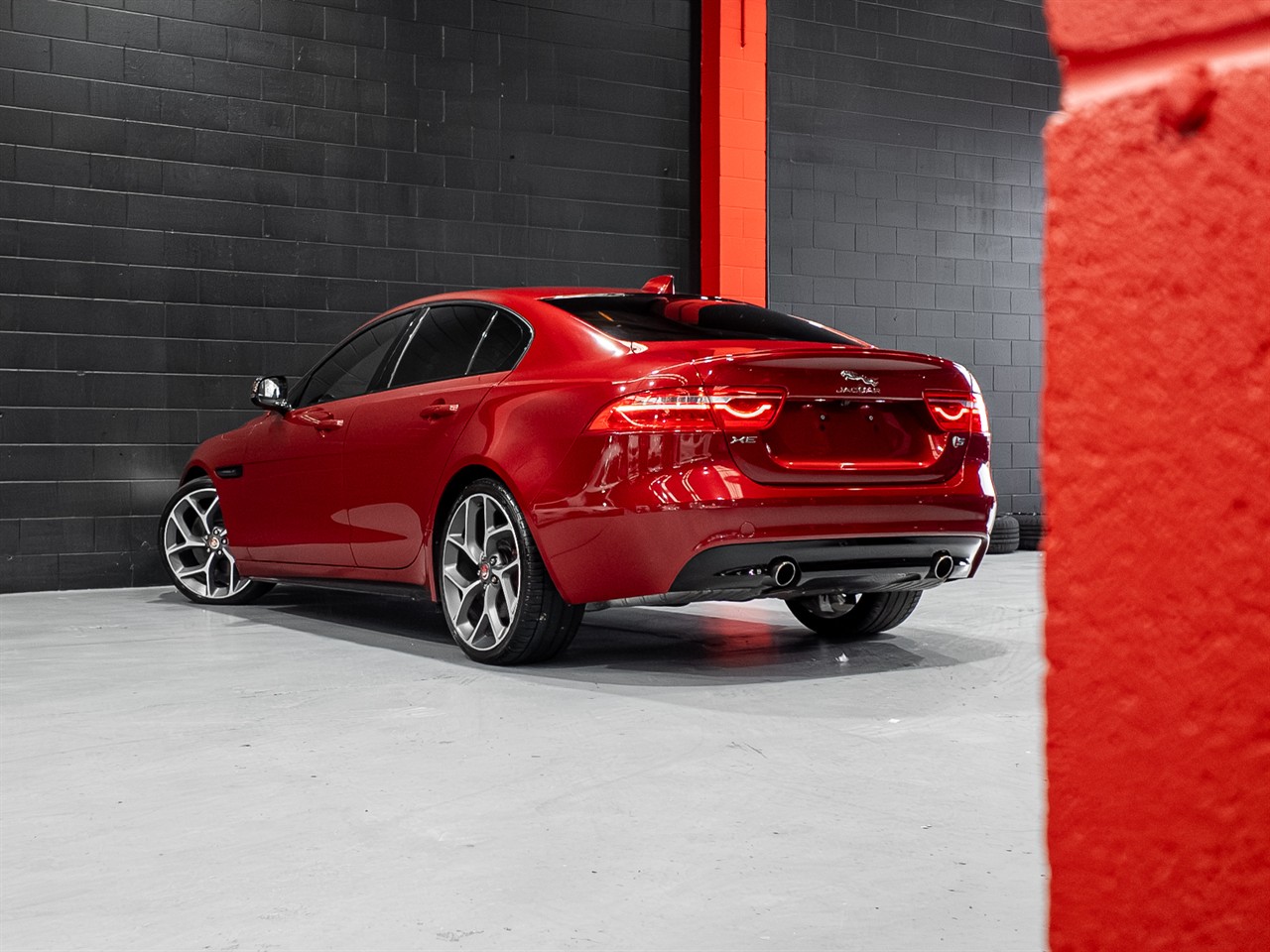 2016 Jaguar XE