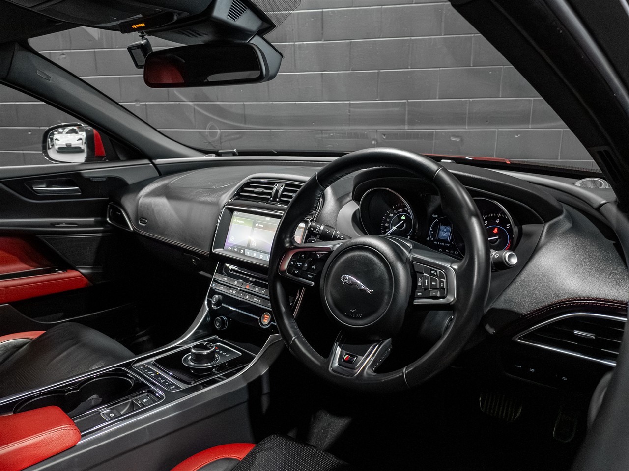 2016 Jaguar XE