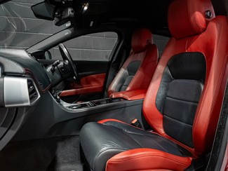 2016 Jaguar XE - Thumbnail