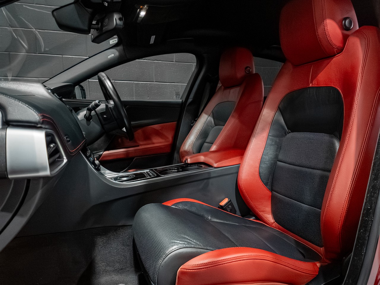 2016 Jaguar XE