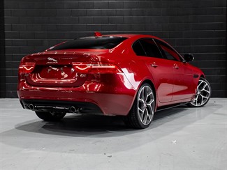 2016 Jaguar XE - Thumbnail