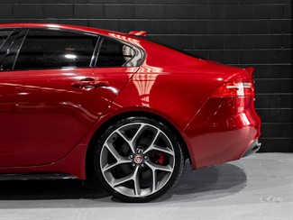 2016 Jaguar XE - Thumbnail