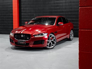 2016 Jaguar XE - Thumbnail