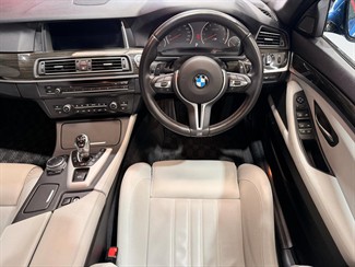 2016 BMW M5 - Thumbnail