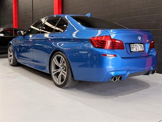 2016 BMW M5 - Thumbnail