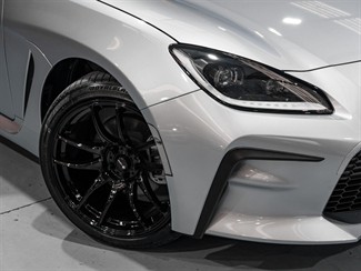 2025 TOYOTA Gr86 - Thumbnail