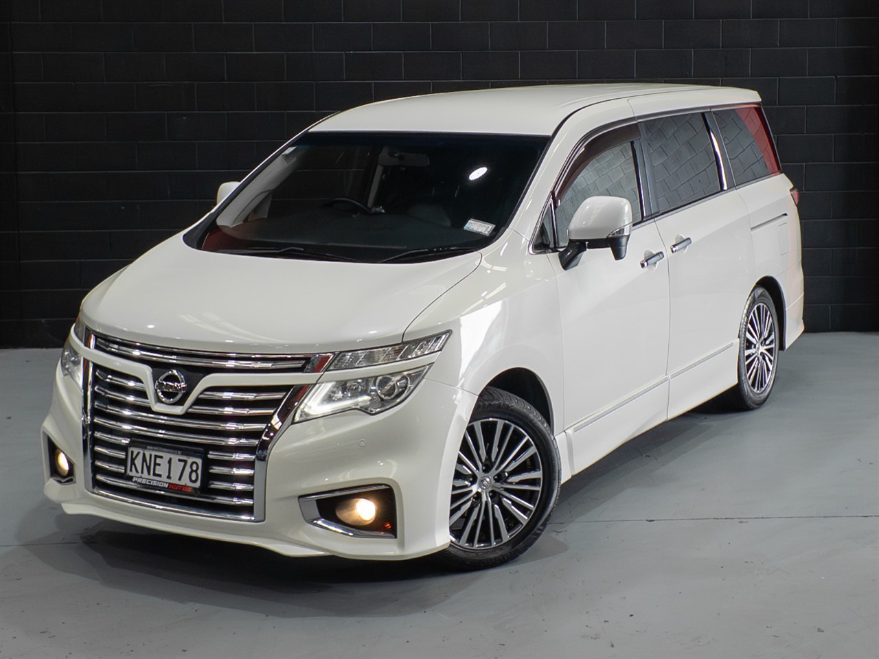 2014 Nissan Elgrand