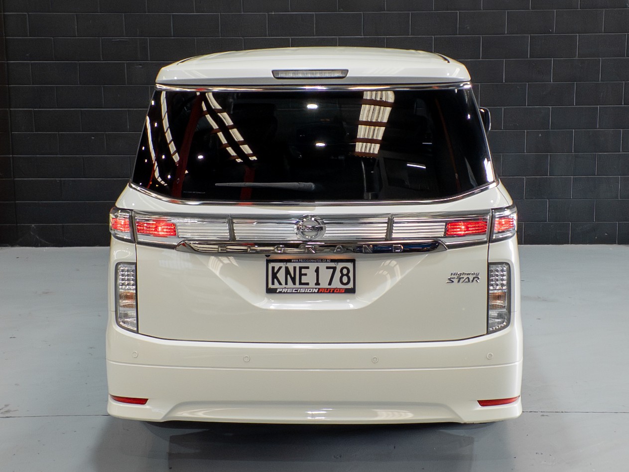 2014 Nissan Elgrand